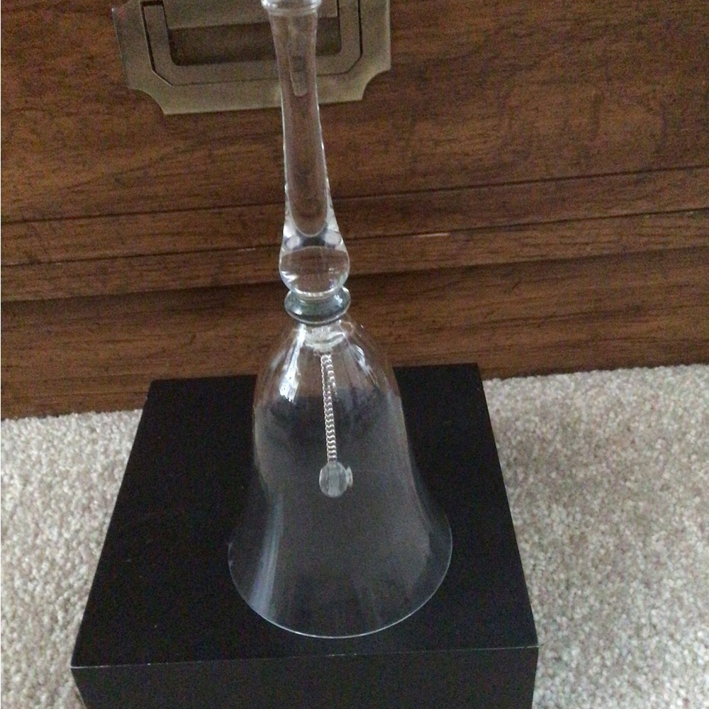 VINTAGE CRYSTAL BELL